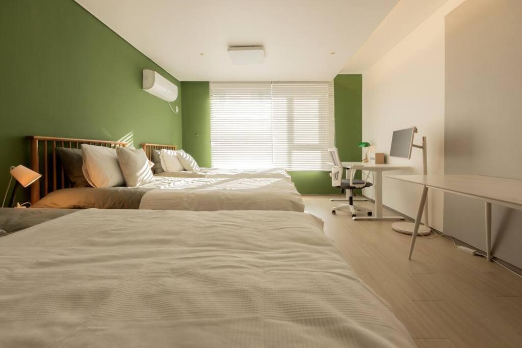 Mirae_stay 52 New Open 1 Queen + 2 Single Beds Apartment Seoul